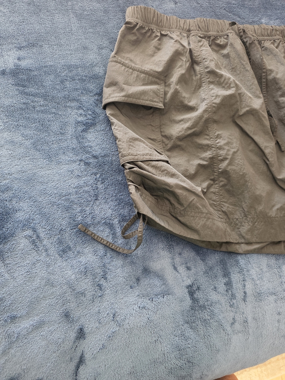 Lululemon Utility Cargo Drawstring Skirt in Black - Picture 3 of 9